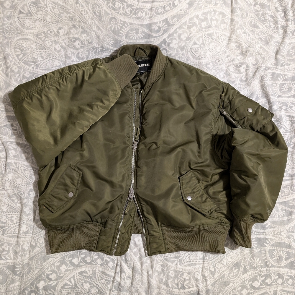 Utility Green Iconic Bomber Jacket - Fabletics